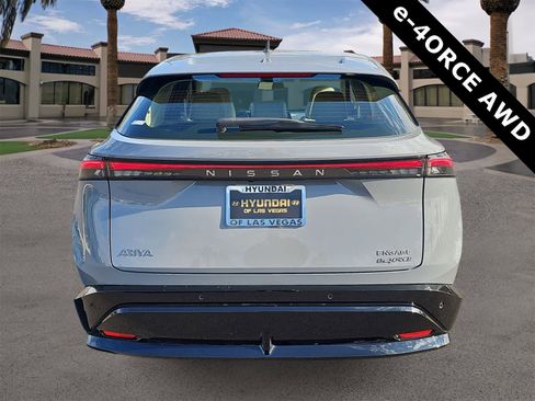 Used 2024 Nissan Ariya AWD image 7