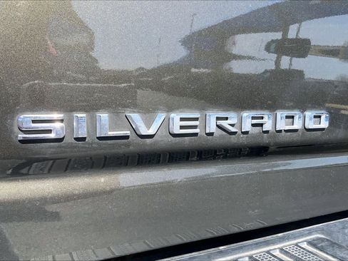 Used 2023 Chevrolet Silverado 3500 LTZ w/ Gooseneck/5TH Wheel Package image 31