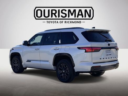 Used 2025 Toyota Sequoia Platinum image 23