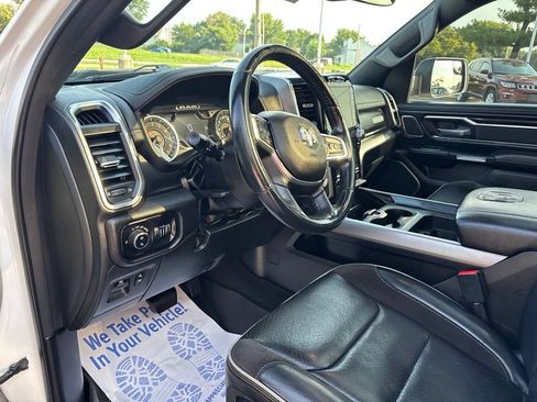 Used 2023 RAM 1500 Laramie AWD/4WD image 34