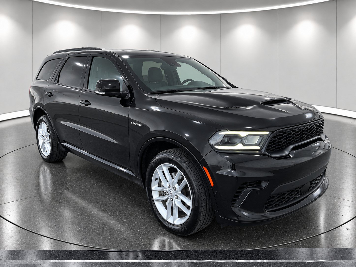 Used 2025 Dodge Durango R/T AWD/4WD image 3