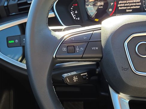 Certified 2025 Audi Q3 2.0T Premium w/ Convenience Package image 21