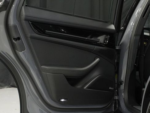 New 2026 Porsche Panamera 4 AWD/4WD image 13