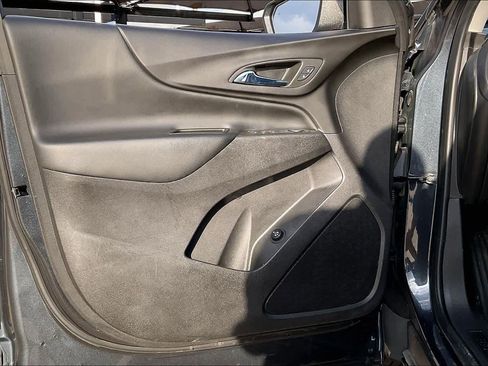 Used 2023 Chevrolet Equinox LT FWD image 20