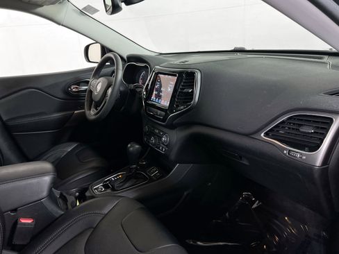 Used 2022 Jeep Cherokee Limited AWD/4WD image 28
