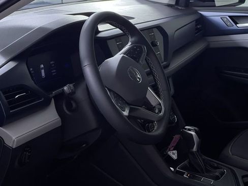 Used 2024 Volkswagen Taos SE image 22