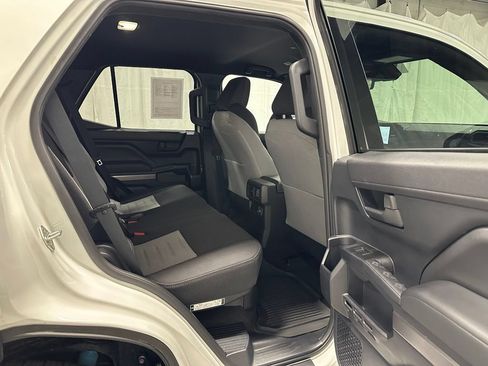 Used 2025 Toyota 4Runner TRD Off-Road AWD/4WD image 50