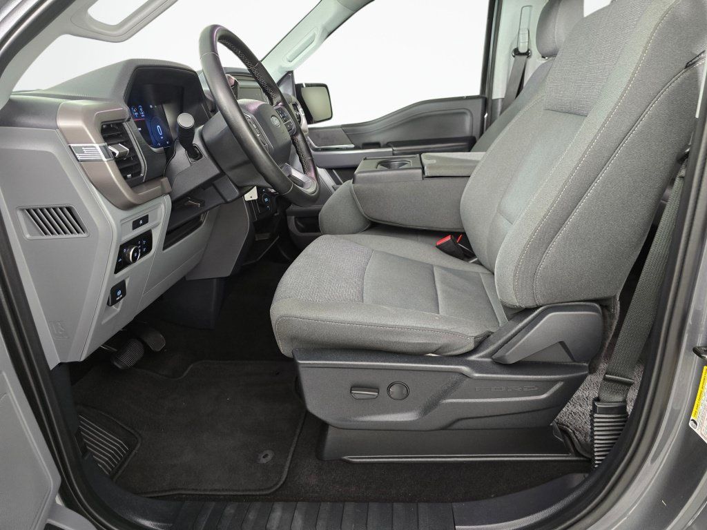 Used 2025 Ford F150 XLT w/ Equipment Group 301A Standard AWD/4WD image 19