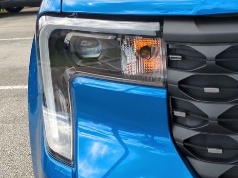 New 2025 Ford Maverick Lariat w/ 4K Tow Package image 10