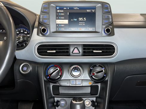 Used 2021 Hyundai Kona SEL FWD image 16