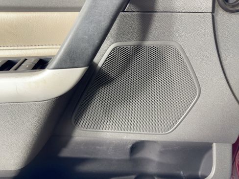 Used 2011 Ford Edge Limited image 21