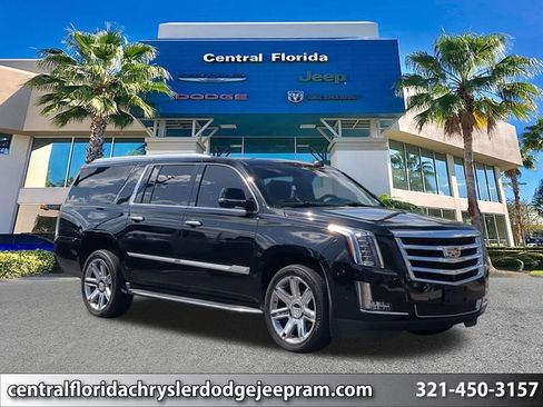 Used 2020 Cadillac Escalade ESV Luxury image 1