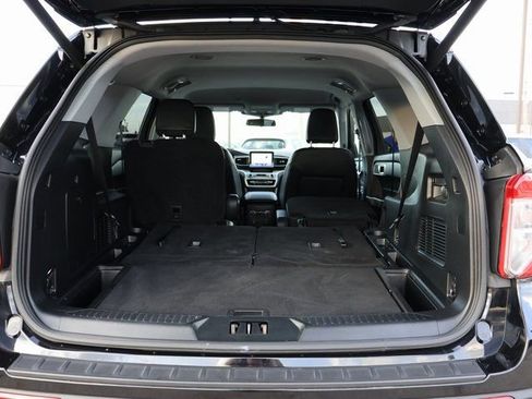 Used 2022 Ford Explorer XLT w/ Equipment Group 202A image 20