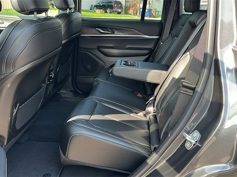 New 2025 Jeep Grand Cherokee Limited w/ Trailer Tow Package image 25