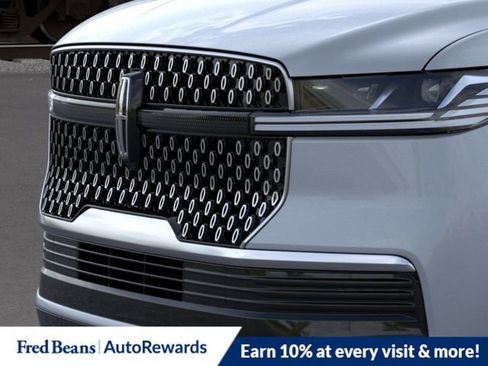 New 2026 Lincoln Navigator L Reserve AWD/4WD image 18