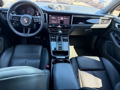 Used 2024 Porsche Macan AWD/4WD image 11