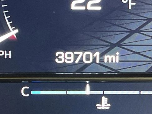 Used 2022 GMC Sierra 1500 AT4X image 6