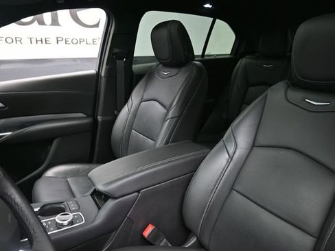 Used 2024 Cadillac XT4 Premium Luxury image 16