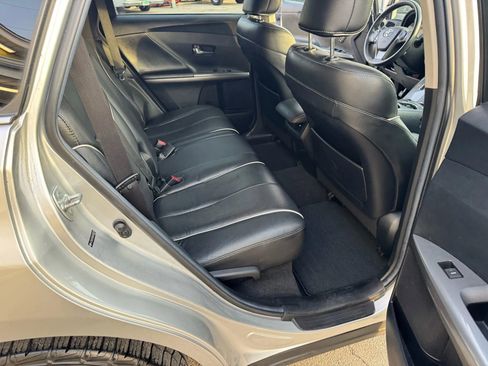 Used 2013 Toyota Venza XLE image 22