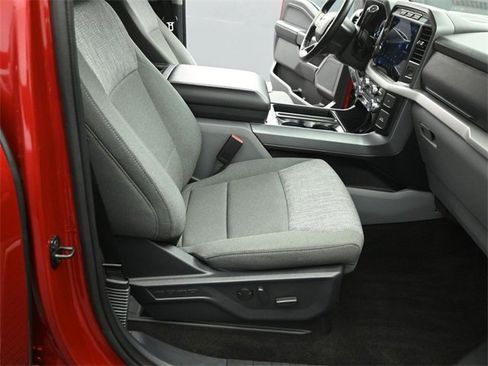 Certified 2022 Ford F150 XLT w/ Equipment Group 302A High image 27