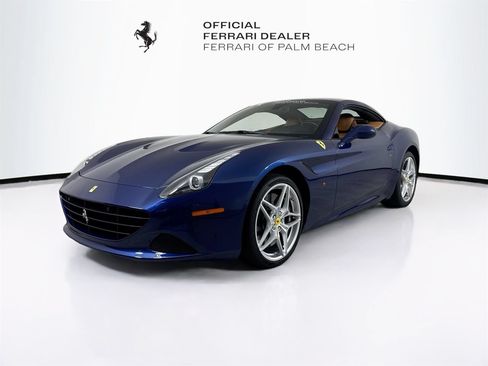 Certified 2015 Ferrari California T RWD image 3