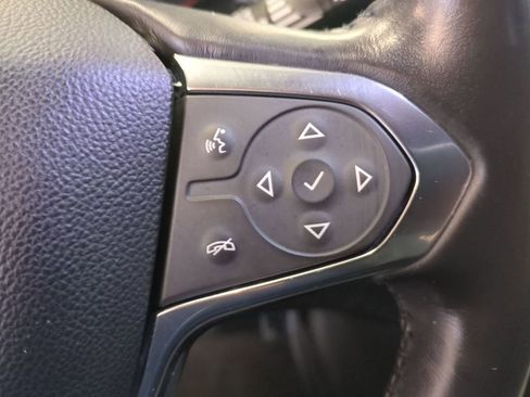 Used 2019 Chevrolet Traverse LT image 19