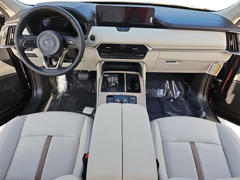 New 2026 MAZDA CX-90 3.3 Turbo w/ Premium Plus Pkg image 9