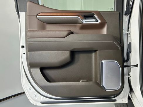 Used 2024 GMC Sierra 1500 Denali image 15