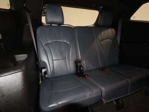 Used 2024 Buick Enclave Premium image 26