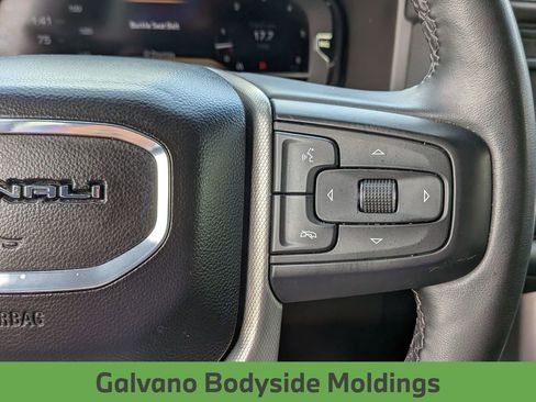 Used 2024 GMC Yukon XL Denali RWD image 21