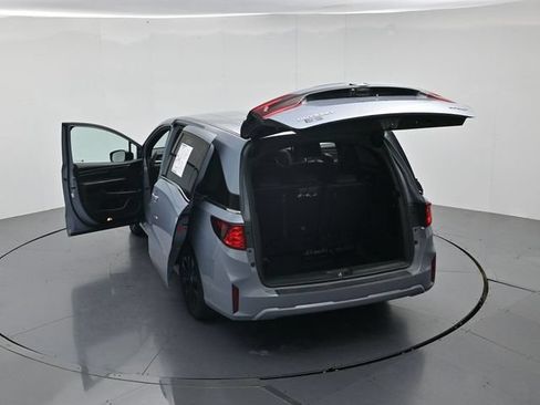 Used 2025 Honda Odyssey Sport-L image 48