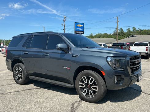 Certified 2021 GMC Yukon AT4 w/ Technology Package AWD/4WD image 3
