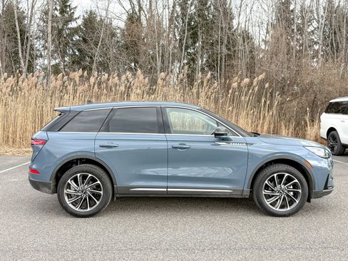 Used 2023 Lincoln Corsair AWD w/ Equipment Group 101A image 7