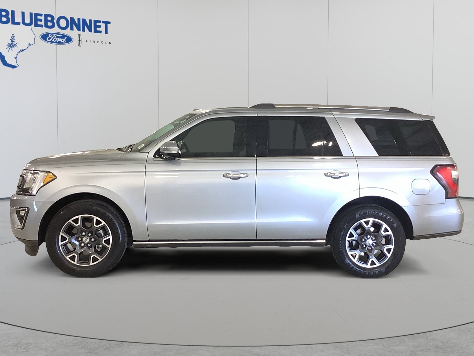 Used 2020 Ford Expedition Limited w/ Equipment Group 301A RWD image 8