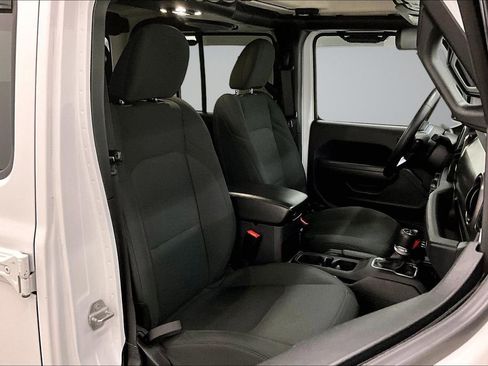 Used 2020 Jeep Gladiator Sport w/ Quick Order Package 24S image 30