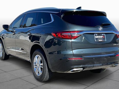 Used 2019 Buick Enclave Essence image 10