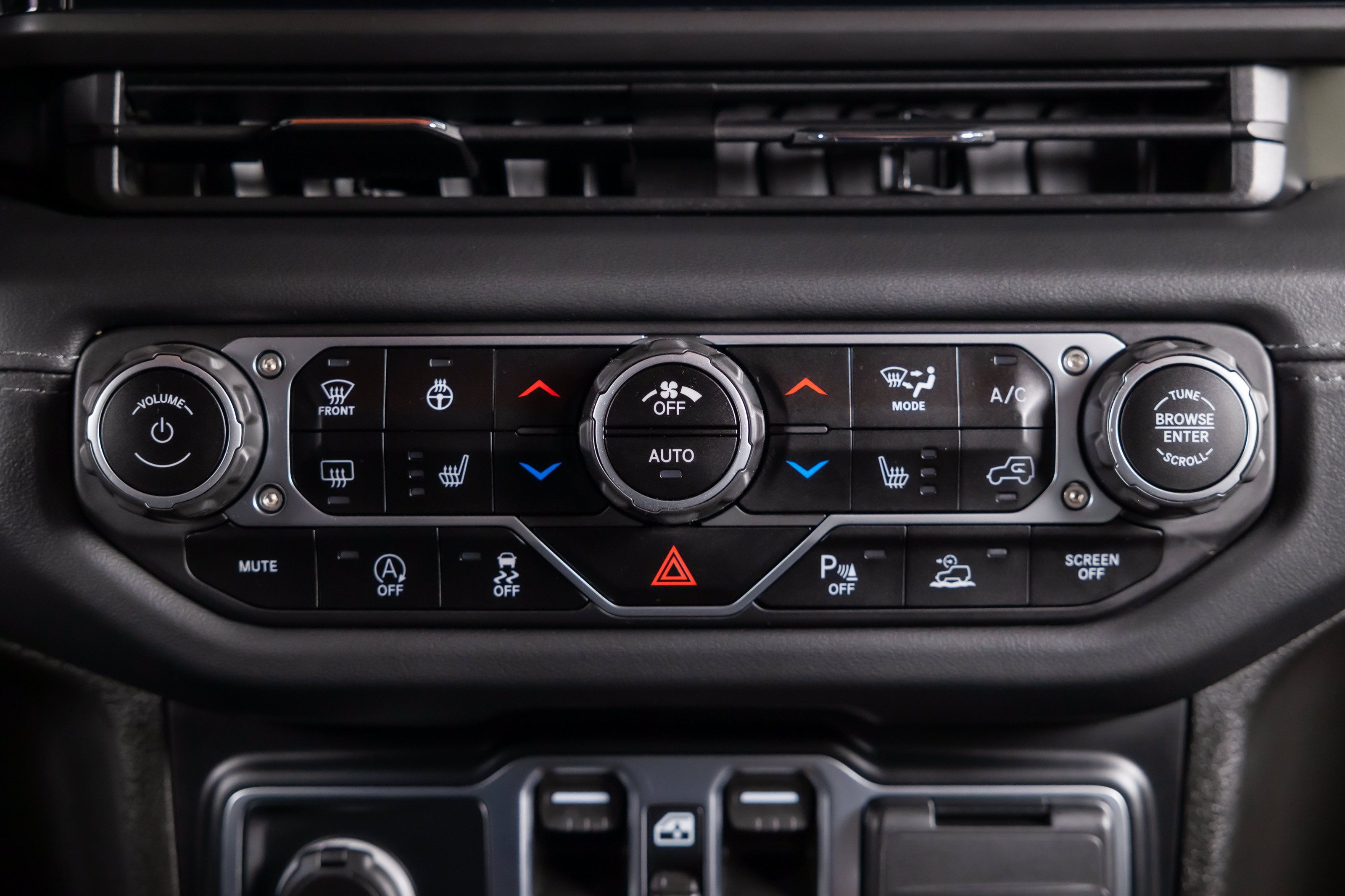 Used 2024 Jeep Gladiator Mojave AWD/4WD image 26