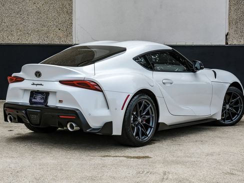 Used 2023 Toyota Supra Premium RWD image 9