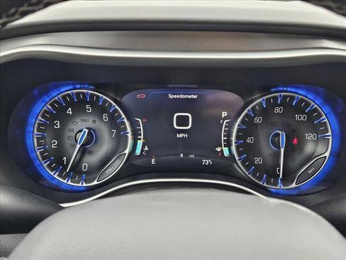 New 2025 Chrysler Voyager LX image 10