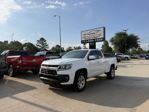 Used 2022 Chevrolet Colorado LT w/ Fleet Safety Package RWD image 37