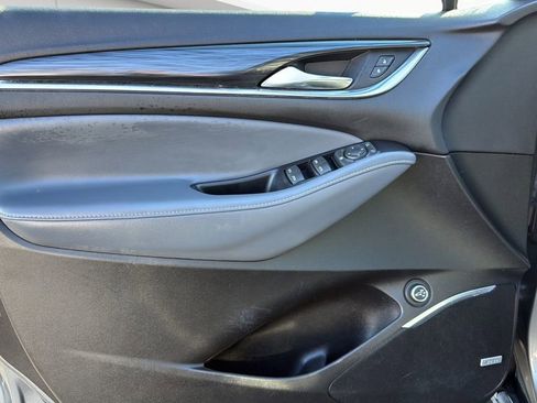 Used 2020 Buick Enclave Essence w/ Sound and Sites Package image 26