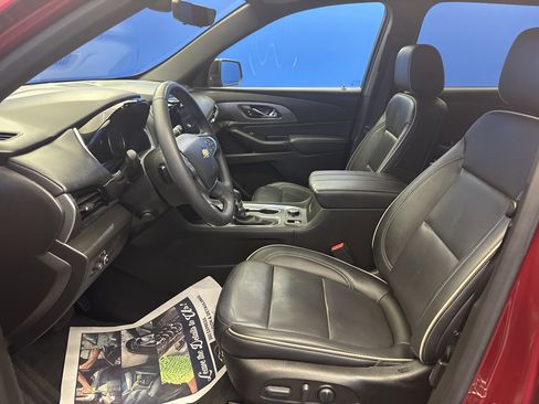 Used 2023 Chevrolet Traverse Premier w/ LPO, Floor Liner Package AWD/4WD image 12