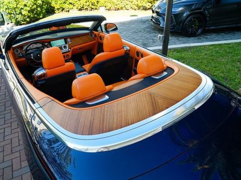 Used 2016 Rolls-Royce Dawn image 78