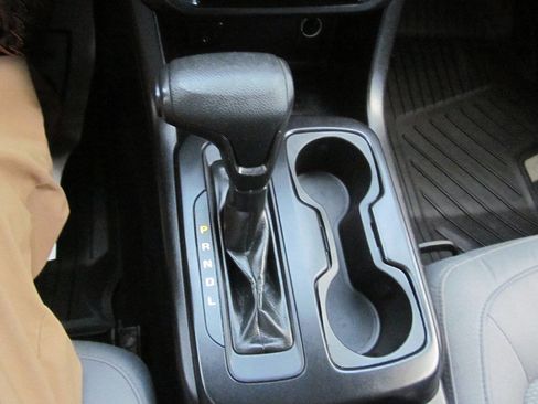 Used 2020 Chevrolet Colorado W/T w/ WT Convenience Package image 24