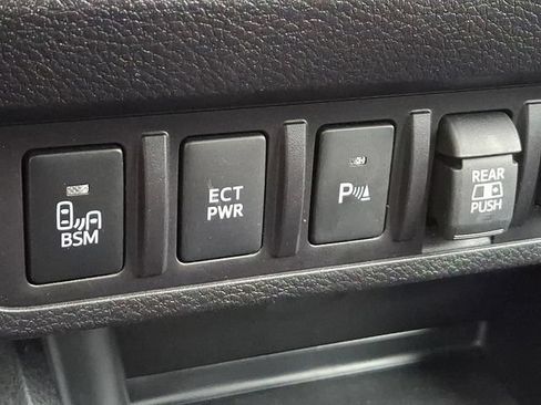 Used 2023 Toyota Tacoma TRD Pro AWD/4WD image 15