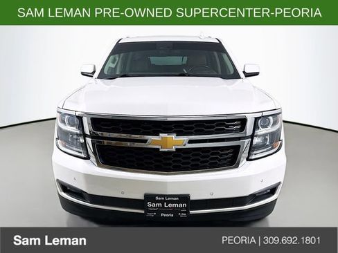 Used 2018 Chevrolet Suburban LT image 2