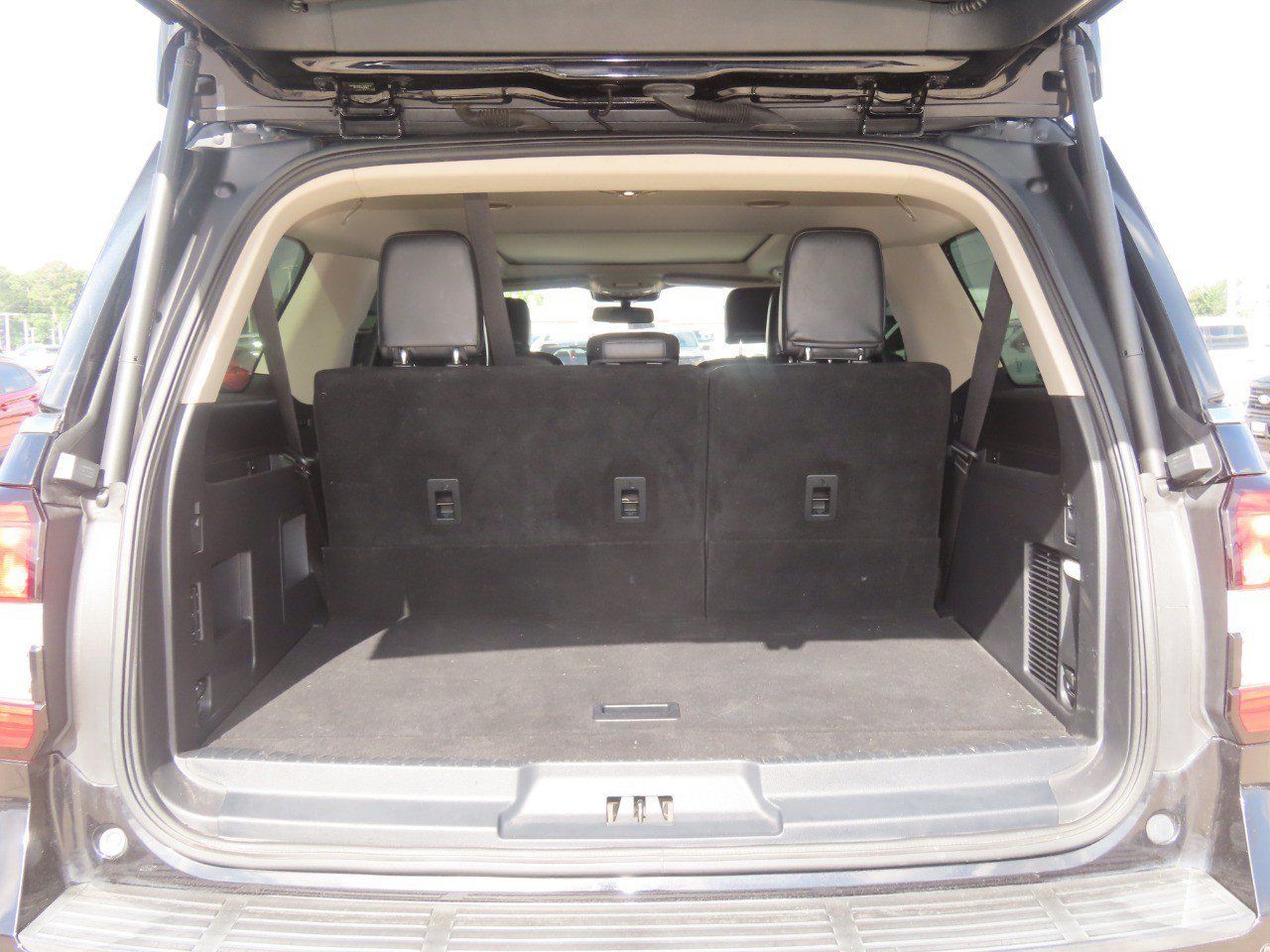 Used 2022 Ford Expedition Max XLT RWD image 14
