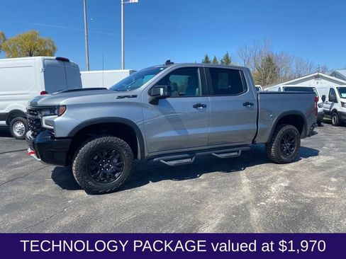 Used 2023 Chevrolet Silverado 1500 ZR2 w/ Technology Package image 2