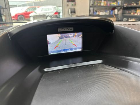 Used 2016 Ford Escape SE w/ SE Cold Weather Package FWD image 19