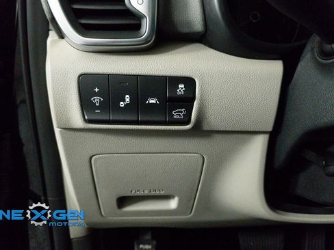 Used 2018 Kia Sportage EX w/ Option Group 040 FWD image 13